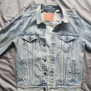 Levi's blue stone wash denim jacket